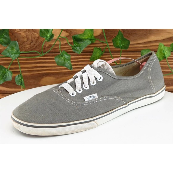 Vans Shoes - VANS Women Size 10 M Shoes Gray Skateboarding Fabric GUC